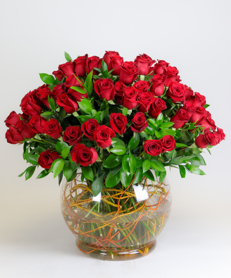 AMAZING 100 Red Roses