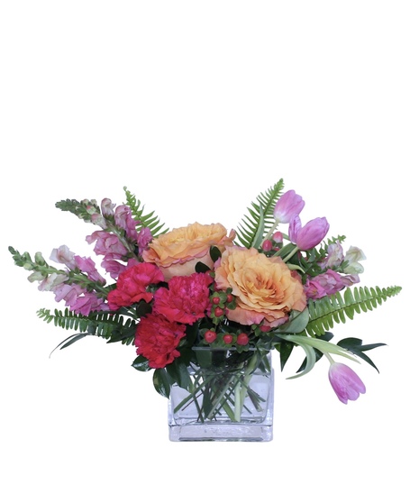 Lavender Daisies, Spray Roses, Green Hydrangea