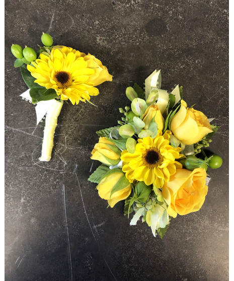 Yellow Corsage & Bout Package